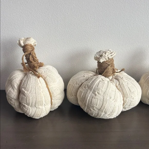 Vintage Sweater Pumpkins set of 5 - Picture 3 of 6